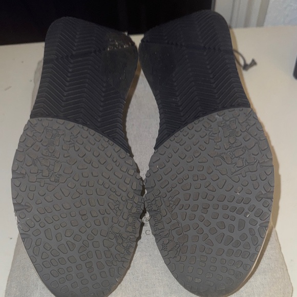 Brunello Cucinelli Light Tan Knit Sneakers - Picture 11 of 11